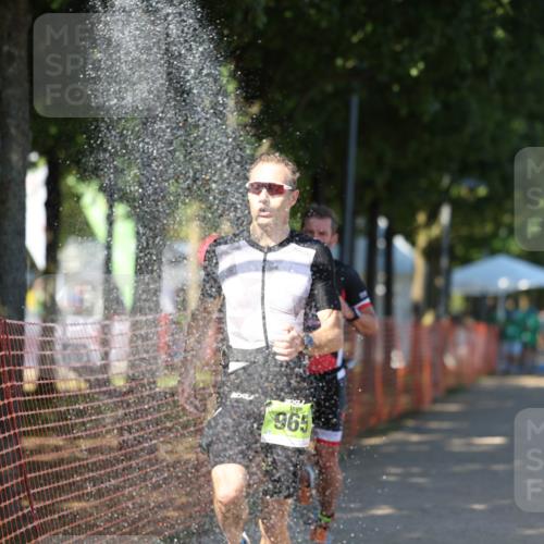 07.09.2025 - 19. Norderstedt Triathlon Michael Strokosch http://msf.ph/oto/8823771 07.09.2025 15:17:38 Laufen 982, 983 meine-sportfotos.de
