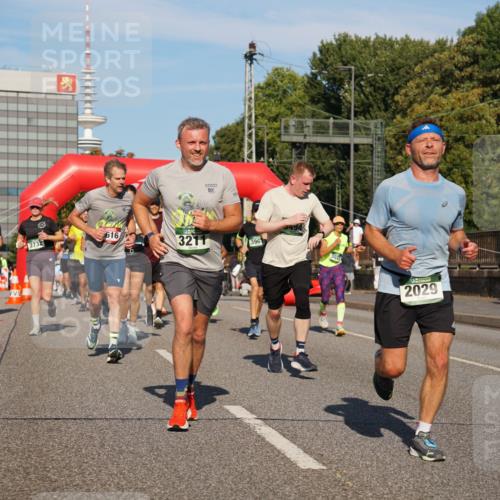 07.09.2025 - BARMER Alsterlauf Yannick Fuchs http://msf.ph/oto/8823776 07.09.2025 09:48:01 Laufen 273, 616, 0, 3211, 10, 3961, 2029 meine-sportfotos.de