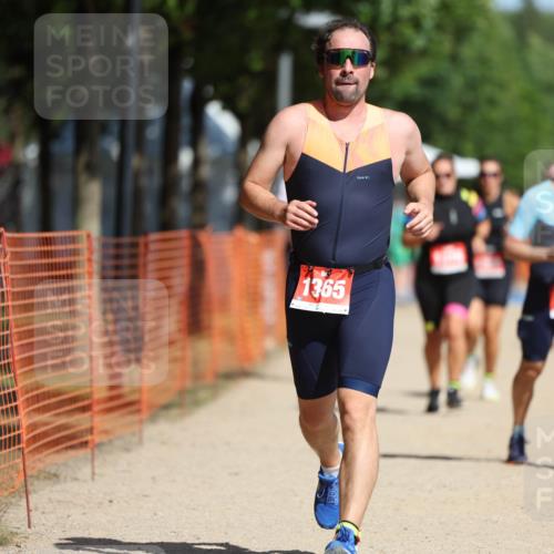 07.09.2025 - 19. Norderstedt Triathlon Michael Strokosch http://msf.ph/oto/8823783 07.09.2025 12:15:25 Laufen 807, 1253, 1301, 1315, 1358, 1365 meine-sportfotos.de