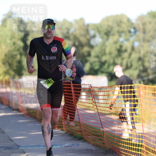 07.09.2025 - 19. Norderstedt Triathlon Michael Strokosch http://msf.ph/oto/8823790 07.09.2025 16:11:15 Laufen 491, 950, 1481 meine-sportfotos.de