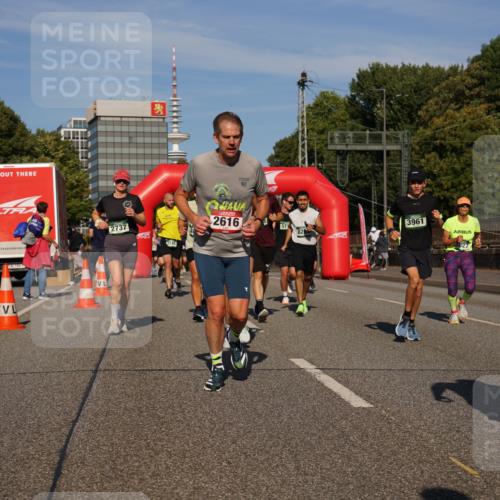 07.09.2025 - BARMER Alsterlauf Yannick Fuchs http://msf.ph/oto/8823798 07.09.2025 09:48:02 Laufen 2737, 2616, 57, 3961, 82, 27, 5494 meine-sportfotos.de