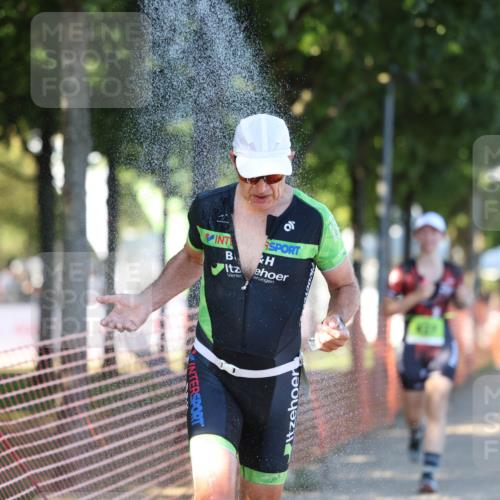 07.09.2025 - 19. Norderstedt Triathlon Michael Strokosch http://msf.ph/oto/8823831 07.09.2025 16:11:23 Laufen 437, 950, 1481 meine-sportfotos.de
