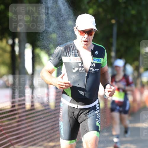 07.09.2025 - 19. Norderstedt Triathlon Michael Strokosch http://msf.ph/oto/8823835 07.09.2025 16:11:24 Laufen 437, 531, 950, 1481 meine-sportfotos.de