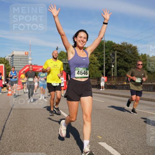 07.09.2025 - BARMER Alsterlauf Yannick Fuchs http://msf.ph/oto/8823847 07.09.2025 09:48:07 Laufen 63, 4646, 2343, 329 meine-sportfotos.de