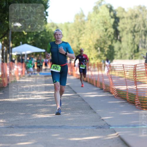 07.09.2025 - 19. Norderstedt Triathlon Michael Strokosch http://msf.ph/oto/8823857 07.09.2025 16:11:30 Laufen 531, 552 meine-sportfotos.de