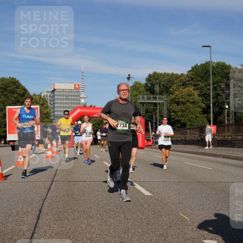 07.09.2025 - BARMER Alsterlauf Yannick Fuchs http://msf.ph/oto/8823870 07.09.2025 09:48:09 Laufen 362, 6330, 2734, 90, 4894 meine-sportfotos.de