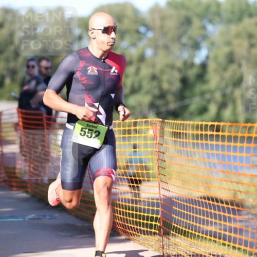07.09.2025 - 19. Norderstedt Triathlon Michael Strokosch http://msf.ph/oto/8823872 07.09.2025 16:11:36 Laufen 531, 552 meine-sportfotos.de