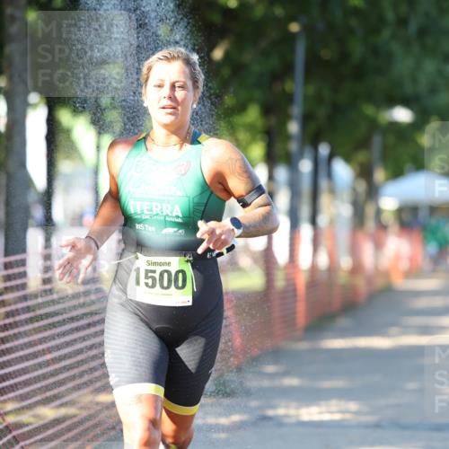 07.09.2025 - 19. Norderstedt Triathlon Michael Strokosch http://msf.ph/oto/8823891 07.09.2025 16:11:46 Laufen 1500 meine-sportfotos.de