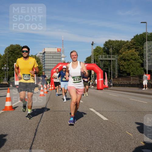 07.09.2025 - BARMER Alsterlauf Yannick Fuchs http://msf.ph/oto/8823892 07.09.2025 09:48:11 Laufen 5430, 6330 meine-sportfotos.de