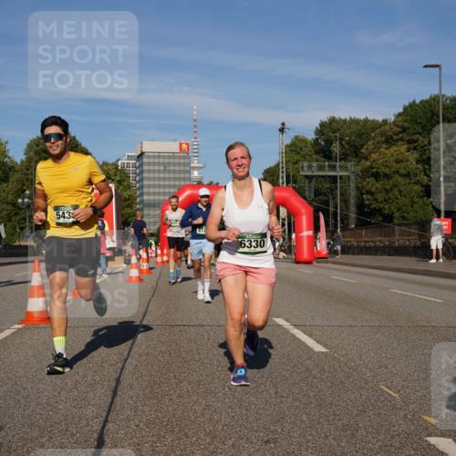 07.09.2025 - BARMER Alsterlauf Yannick Fuchs http://msf.ph/oto/8823896 07.09.2025 09:48:11 Laufen 543, 812, 6330 meine-sportfotos.de