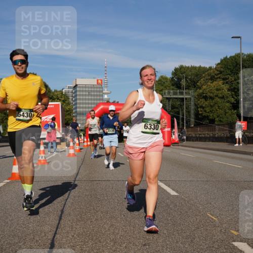 07.09.2025 - BARMER Alsterlauf Yannick Fuchs http://msf.ph/oto/8823901 07.09.2025 09:48:12 Laufen 5430, 494, 8129, 6330 meine-sportfotos.de