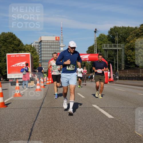 07.09.2025 - BARMER Alsterlauf Yannick Fuchs http://msf.ph/oto/8823913 07.09.2025 09:48:13 Laufen 3494, 8129, 5412 meine-sportfotos.de