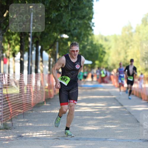 07.09.2025 - 19. Norderstedt Triathlon Michael Strokosch http://msf.ph/oto/8823918 07.09.2025 16:12:02 Laufen 492, 498, 506, 522, 1593 meine-sportfotos.de