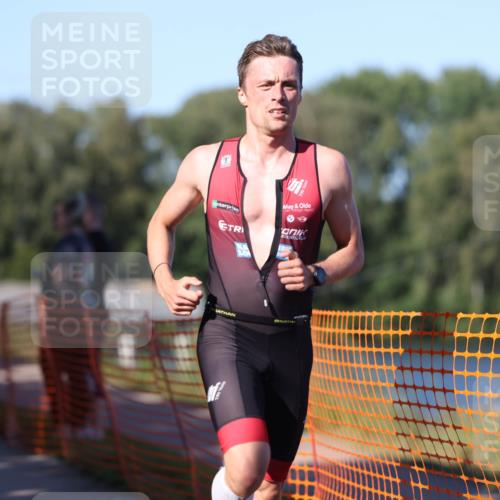 07.09.2025 - 19. Norderstedt Triathlon Michael Strokosch http://msf.ph/oto/8823924 07.09.2025 16:12:04 Laufen 492, 498, 506, 522, 1593 meine-sportfotos.de