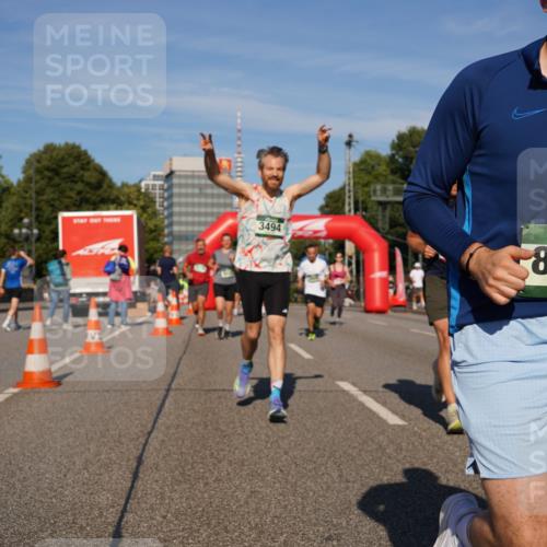 07.09.2025 - BARMER Alsterlauf Yannick Fuchs http://msf.ph/oto/8823926 07.09.2025 09:48:15 Laufen 3494, 36, 8129 meine-sportfotos.de