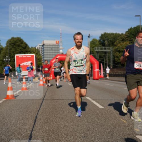 07.09.2025 - BARMER Alsterlauf Yannick Fuchs http://msf.ph/oto/8823935 07.09.2025 09:48:15 Laufen 3494, 5412 meine-sportfotos.de