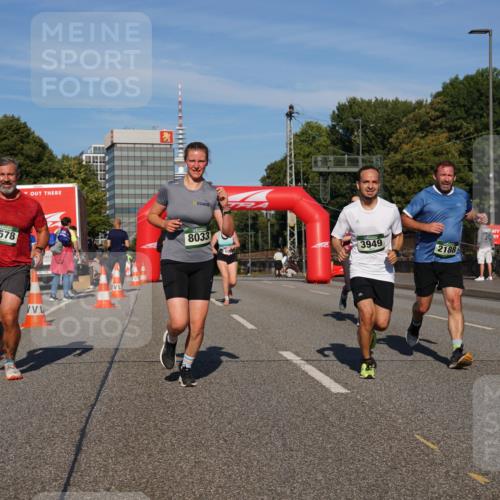 07.09.2025 - BARMER Alsterlauf Yannick Fuchs http://msf.ph/oto/8823949 07.09.2025 09:48:17 Laufen 3578, 12, 8033, 3949, 2188 meine-sportfotos.de
