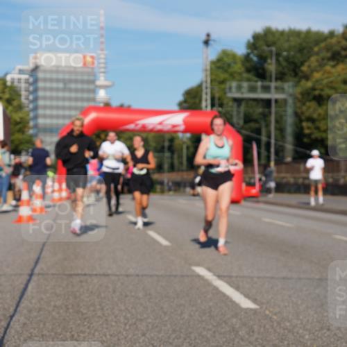 07.09.2025 - BARMER Alsterlauf Yannick Fuchs http://msf.ph/oto/8823967 07.09.2025 09:48:20 Laufen  meine-sportfotos.de