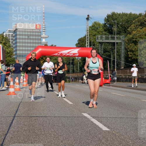 07.09.2025 - BARMER Alsterlauf Yannick Fuchs http://msf.ph/oto/8823969 07.09.2025 09:48:20 Laufen 618, 4705, 6034 meine-sportfotos.de