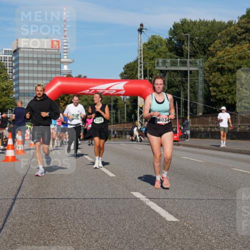 07.09.2025 - BARMER Alsterlauf Yannick Fuchs http://msf.ph/oto/8823976 07.09.2025 09:48:20 Laufen 186, 4706, 6034 meine-sportfotos.de