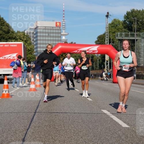 07.09.2025 - BARMER Alsterlauf Yannick Fuchs http://msf.ph/oto/8823985 07.09.2025 09:48:21 Laufen 6186, 4706, 6034 meine-sportfotos.de
