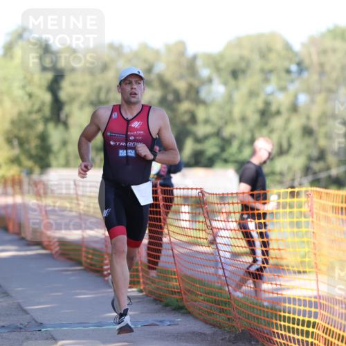 07.09.2025 - 19. Norderstedt Triathlon Michael Strokosch http://msf.ph/oto/8823992 07.09.2025 16:12:34 Laufen 466, 483, 504, 1415, 1485, 1495 meine-sportfotos.de