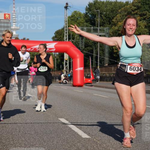07.09.2025 - BARMER Alsterlauf Yannick Fuchs http://msf.ph/oto/8823994 07.09.2025 09:48:22 Laufen 1, 1424, 4706, 6034 meine-sportfotos.de