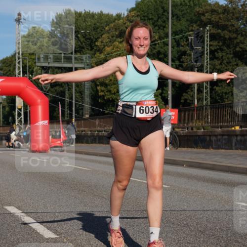 07.09.2025 - BARMER Alsterlauf Yannick Fuchs http://msf.ph/oto/8823997 07.09.2025 09:48:22 Laufen 186, 4706, 1, 6034 meine-sportfotos.de