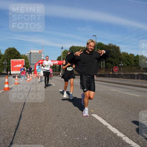 07.09.2025 - BARMER Alsterlauf Yannick Fuchs http://msf.ph/oto/8824017 07.09.2025 09:48:24 Laufen 6186, 4706, 1 meine-sportfotos.de