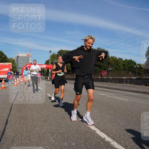 07.09.2025 - BARMER Alsterlauf Yannick Fuchs http://msf.ph/oto/8824019 07.09.2025 09:48:24 Laufen 4706 meine-sportfotos.de