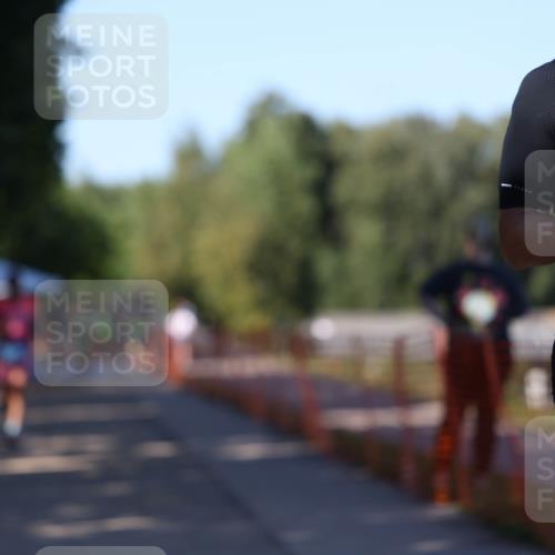 07.09.2025 - 19. Norderstedt Triathlon Michael Strokosch http://msf.ph/oto/8824021 07.09.2025 16:12:43 Laufen 483, 897, 1415 meine-sportfotos.de
