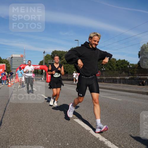 07.09.2025 - BARMER Alsterlauf Yannick Fuchs http://msf.ph/oto/8824022 07.09.2025 09:48:24 Laufen 4706 meine-sportfotos.de