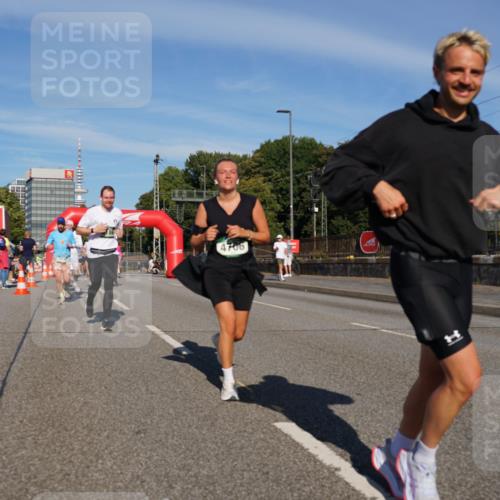 07.09.2025 - BARMER Alsterlauf Yannick Fuchs http://msf.ph/oto/8824027 07.09.2025 09:48:24 Laufen 4706 meine-sportfotos.de