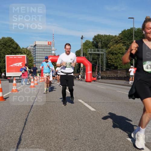 07.09.2025 - BARMER Alsterlauf Yannick Fuchs http://msf.ph/oto/8824033 07.09.2025 09:48:25 Laufen 6186, 4706 meine-sportfotos.de