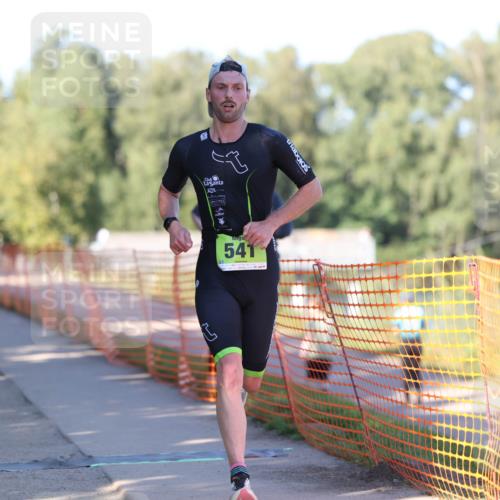 07.09.2025 - 19. Norderstedt Triathlon Michael Strokosch http://msf.ph/oto/8824051 07.09.2025 16:12:53 Laufen 513, 517, 518, 541, 897 meine-sportfotos.de