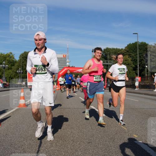 07.09.2025 - BARMER Alsterlauf Yannick Fuchs http://msf.ph/oto/8824084 07.09.2025 09:48:28 Laufen 5693, 1502, 4033, 5675 meine-sportfotos.de
