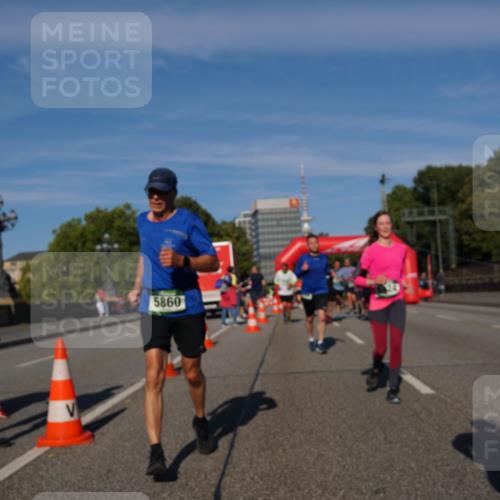 07.09.2025 - BARMER Alsterlauf Yannick Fuchs http://msf.ph/oto/8824096 07.09.2025 09:48:29 Laufen 5860, 4 meine-sportfotos.de