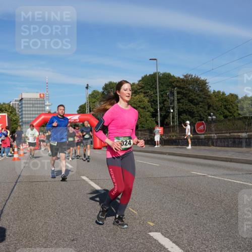 07.09.2025 - BARMER Alsterlauf Yannick Fuchs http://msf.ph/oto/8824099 07.09.2025 09:48:30 Laufen 868, 024 meine-sportfotos.de