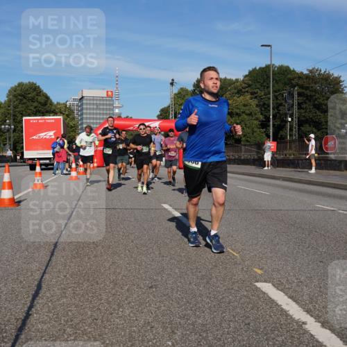 07.09.2025 - BARMER Alsterlauf Yannick Fuchs http://msf.ph/oto/8824111 07.09.2025 09:48:31 Laufen 2320, 2341, 151, 00 meine-sportfotos.de