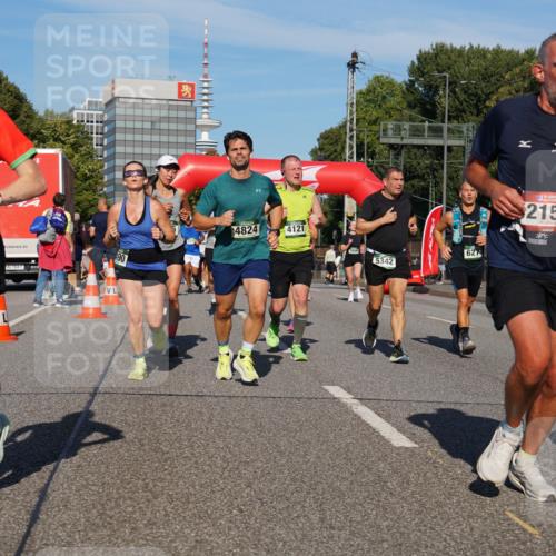 07.09.2025 - BARMER Alsterlauf Yannick Fuchs http://msf.ph/oto/8824206 07.09.2025 09:48:39 Laufen 3658, 4824, 4121, 5342, 2015, 627, 2152 meine-sportfotos.de