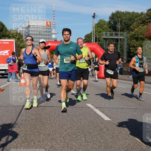 07.09.2025 - BARMER Alsterlauf Yannick Fuchs http://msf.ph/oto/8824216 07.09.2025 09:48:39 Laufen 482, 4121, 5375, 61, 5342, 90, 277, 215 meine-sportfotos.de