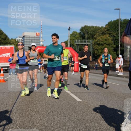 07.09.2025 - BARMER Alsterlauf Yannick Fuchs http://msf.ph/oto/8824220 07.09.2025 09:48:40 Laufen 90, 4824, 121, 20, 10, 36, 2152 meine-sportfotos.de