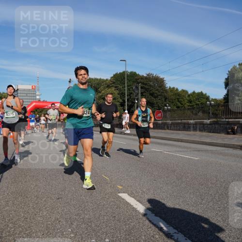 07.09.2025 - BARMER Alsterlauf Yannick Fuchs http://msf.ph/oto/8824232 07.09.2025 09:48:41 Laufen 5375, 324, 6271, 5342 meine-sportfotos.de