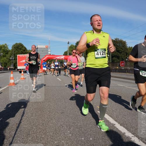 07.09.2025 - BARMER Alsterlauf Yannick Fuchs http://msf.ph/oto/8824255 07.09.2025 09:48:42 Laufen 88, 2245, 2245, 6170, 4121, 5342 meine-sportfotos.de