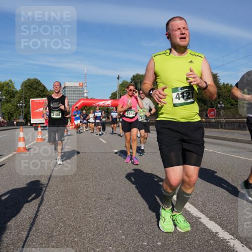 07.09.2025 - BARMER Alsterlauf Yannick Fuchs http://msf.ph/oto/8824257 07.09.2025 09:48:42 Laufen 3188, 2245, 6170, 4121, 5342 meine-sportfotos.de