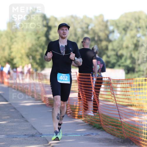 07.09.2025 - 19. Norderstedt Triathlon Michael Strokosch http://msf.ph/oto/8824265 07.09.2025 16:13:59 Laufen 402, 407 meine-sportfotos.de