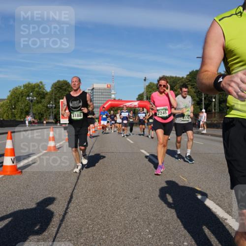 07.09.2025 - BARMER Alsterlauf Yannick Fuchs http://msf.ph/oto/8824266 07.09.2025 09:48:42 Laufen 3188, 2245, 6170, 36, 4121 meine-sportfotos.de