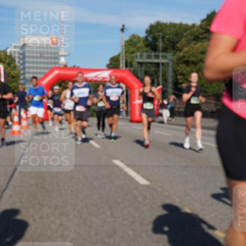 07.09.2025 - BARMER Alsterlauf Yannick Fuchs http://msf.ph/oto/8824279 07.09.2025 09:48:43 Laufen 2245 meine-sportfotos.de