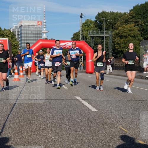07.09.2025 - BARMER Alsterlauf Yannick Fuchs http://msf.ph/oto/8824283 07.09.2025 09:48:44 Laufen 8007, 4750, 2664, 597, 2722, 8500, 3868 meine-sportfotos.de