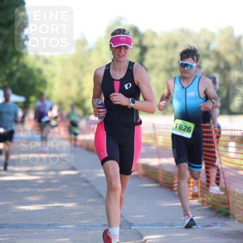 07.09.2025 - 19. Norderstedt Triathlon Michael Strokosch http://msf.ph/oto/8824295 07.09.2025 16:14:12 Laufen 377, 452, 946, 1552, 1626, 1629 meine-sportfotos.de